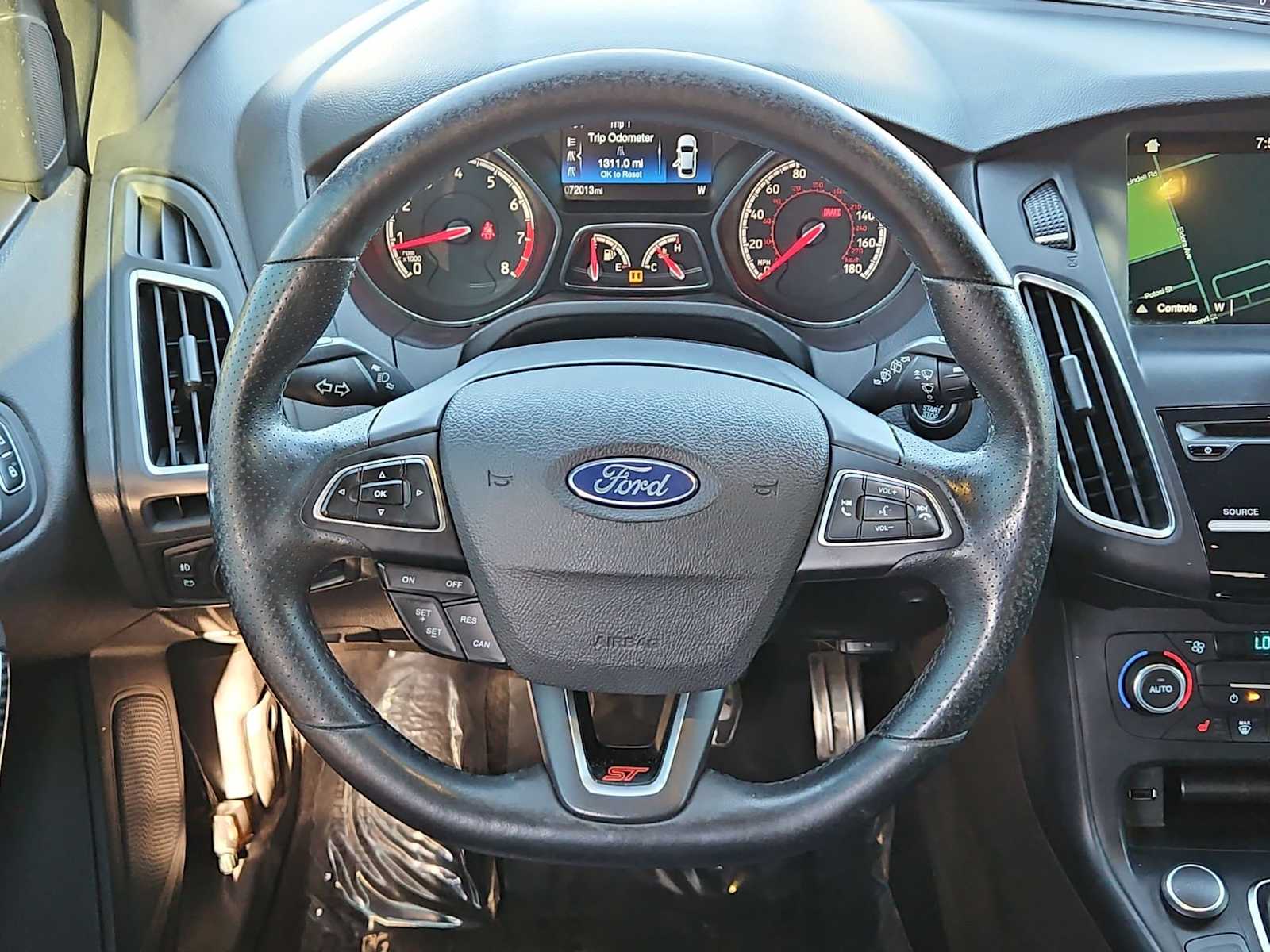 Thumbnail: 2017 Ford Focus - 24