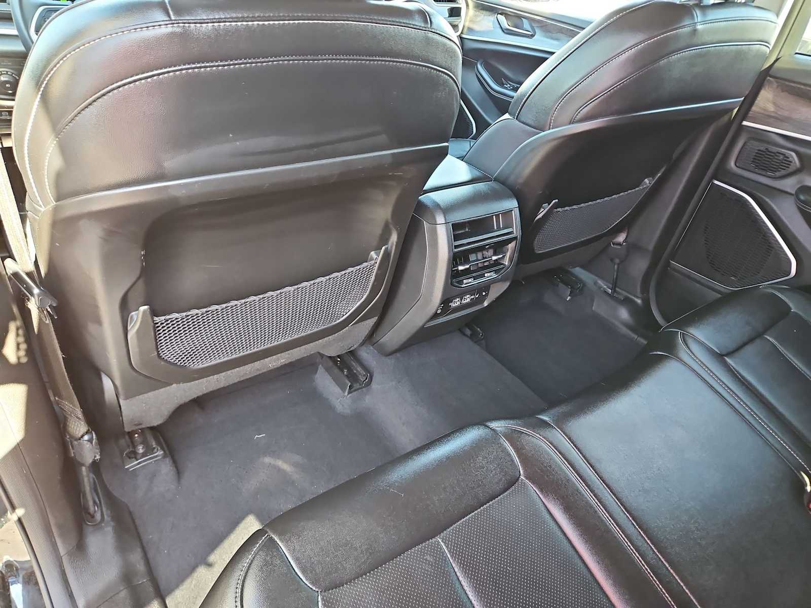 Thumbnail: 2022 Jeep Grand Cherokee - 19