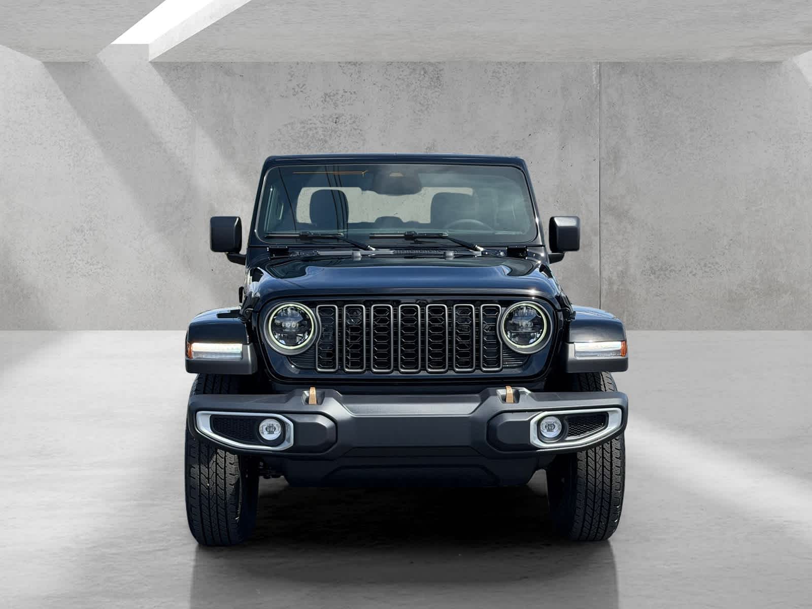 Thumbnail: 2026 Jeep Gladiator - 8