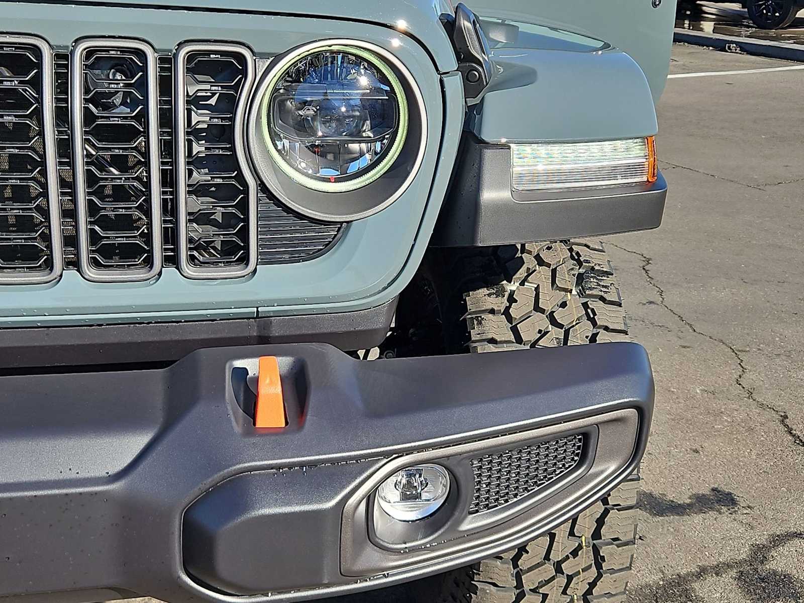 Thumbnail: 2026 Jeep Gladiator - 11