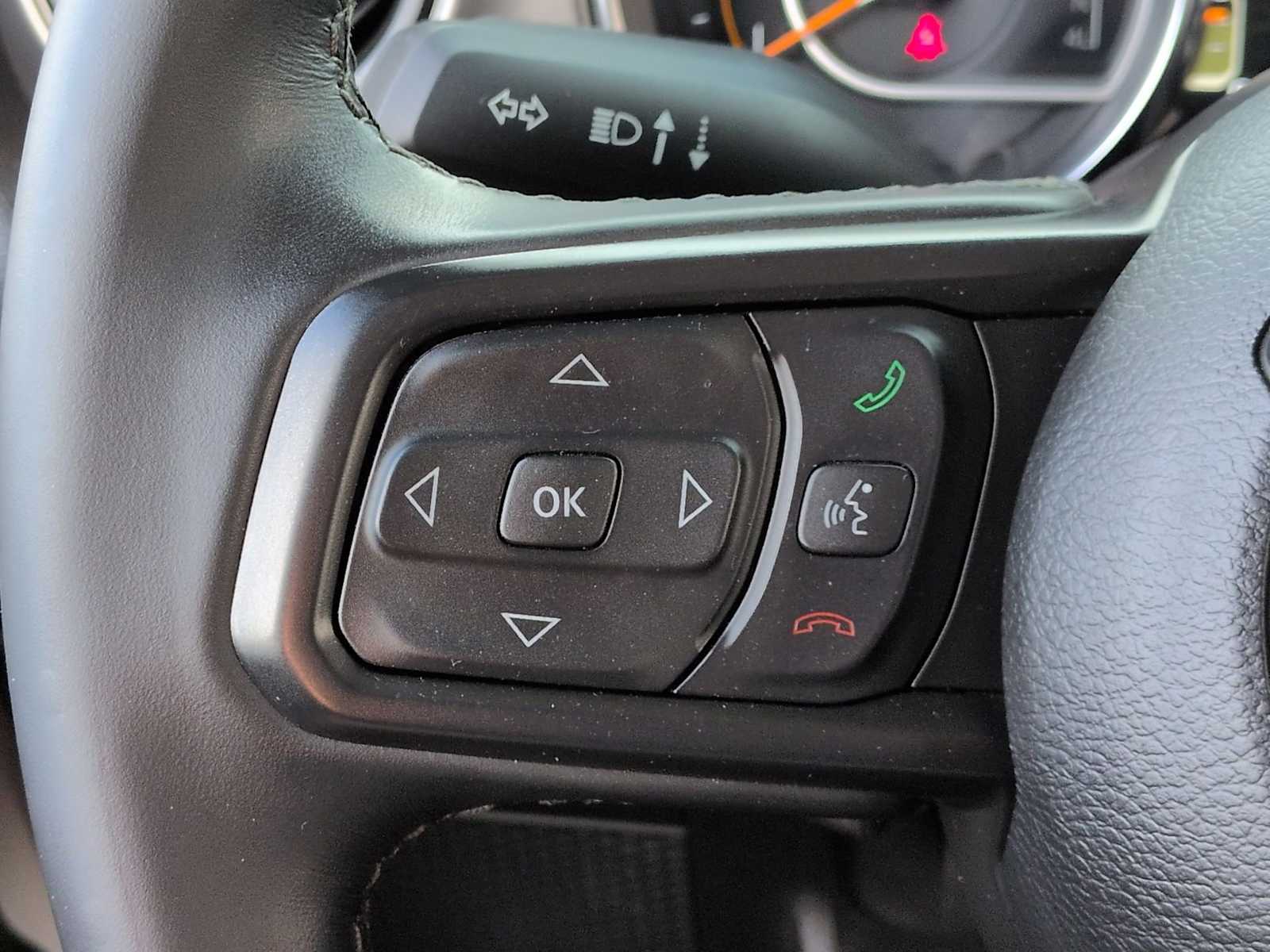 Thumbnail: 2021 Jeep Gladiator - 24