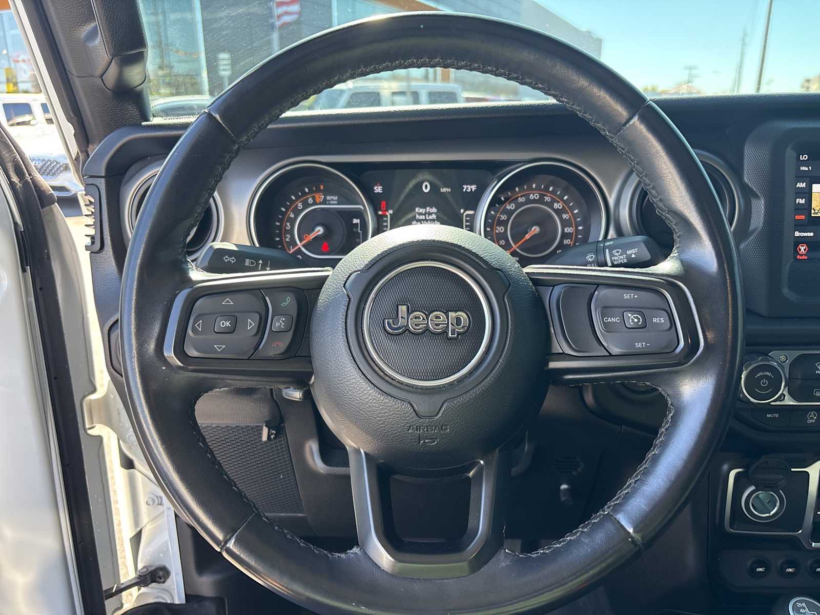 Thumbnail: 2022 Jeep Gladiator - 16
