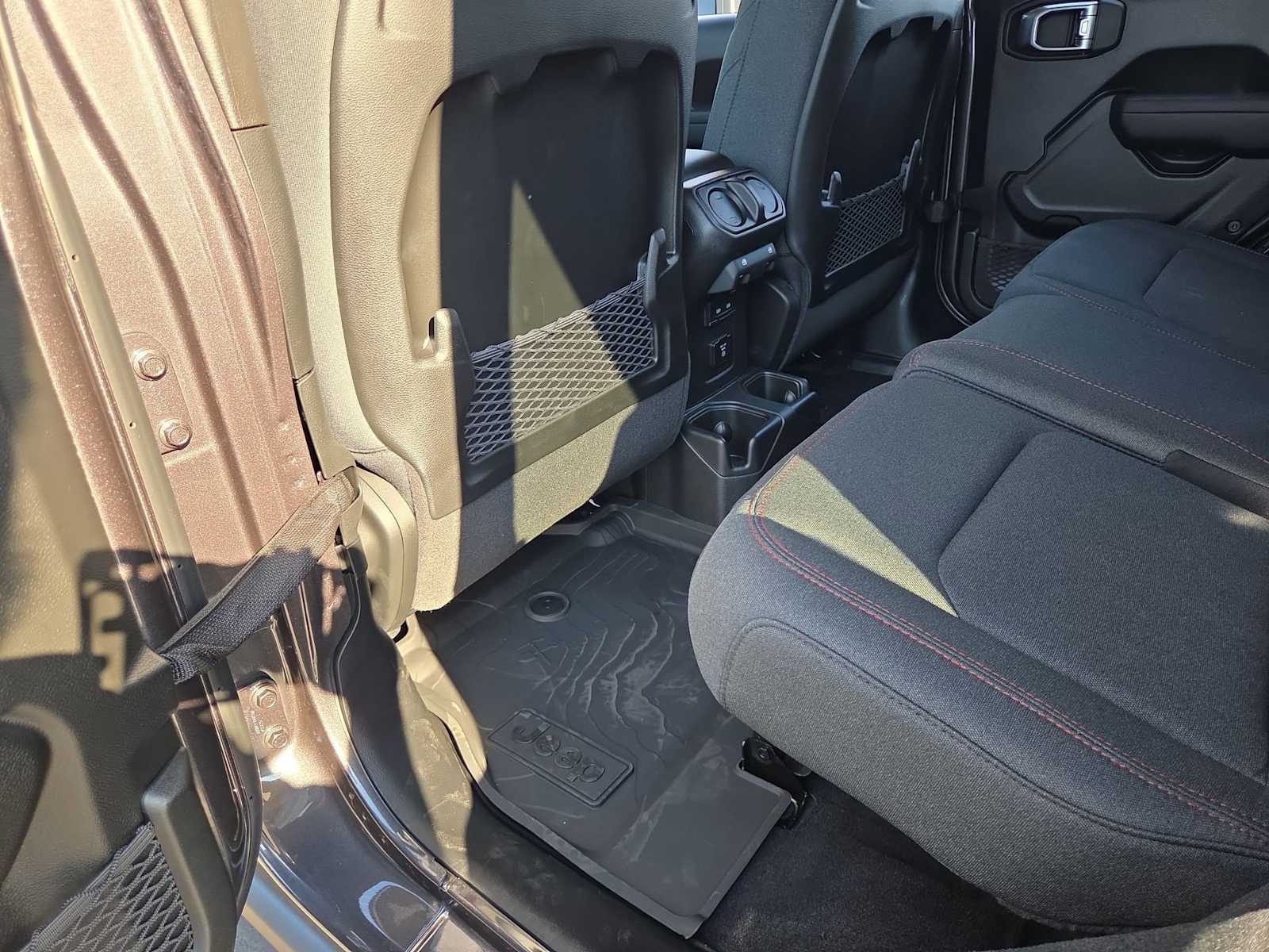 Thumbnail: 2025 Jeep Wrangler - 20