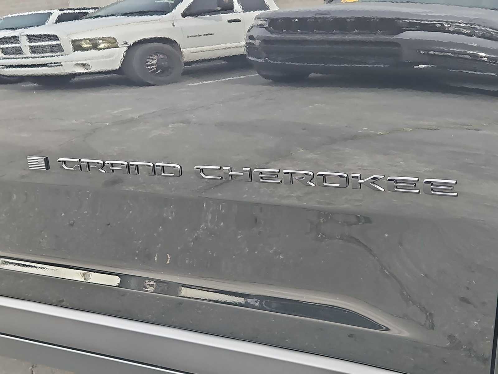 Thumbnail: 2025 Jeep Grand Cherokee L - 12