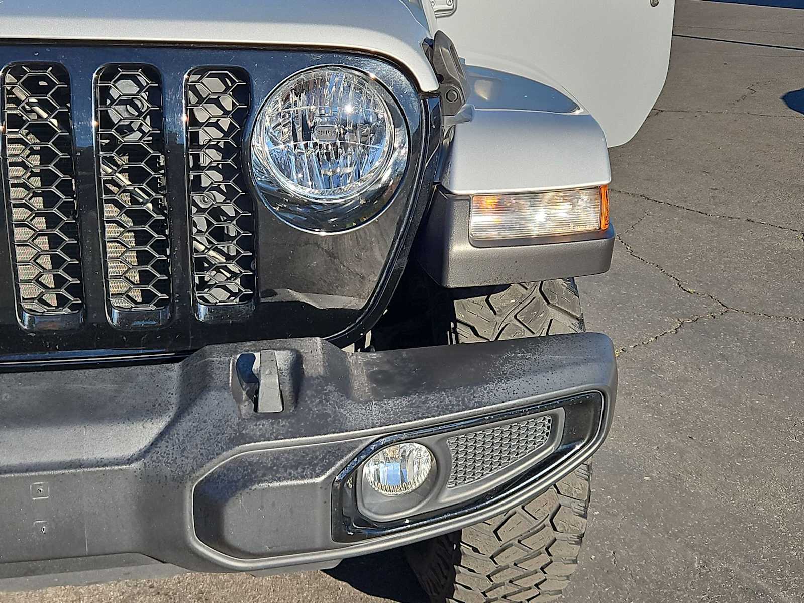 Thumbnail: 2022 Jeep Gladiator - 11