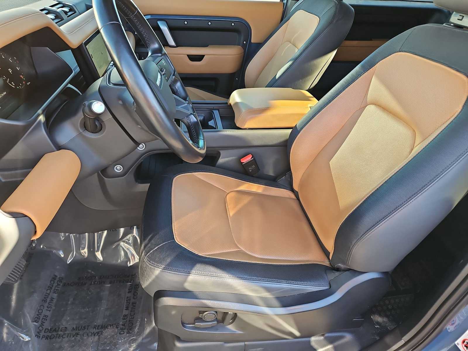 Thumbnail: 2023 Land Rover Defender - 17