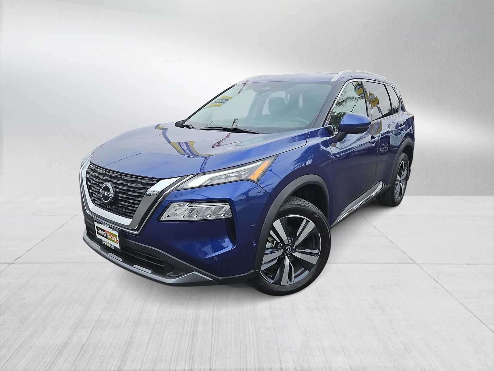 Thumbnail: 2023 Nissan Rogue - 1