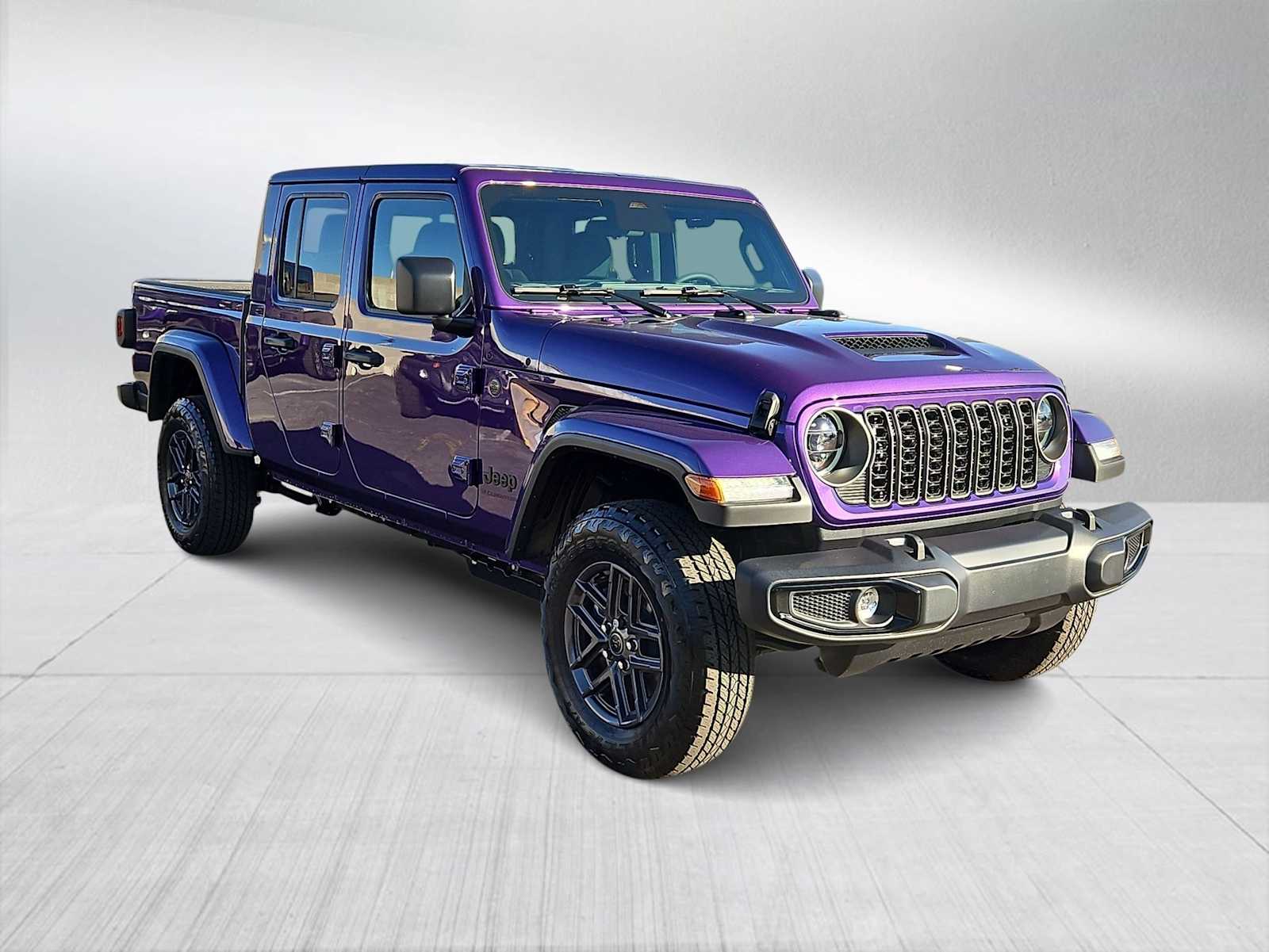 Thumbnail: 2026 Jeep Gladiator - 2
