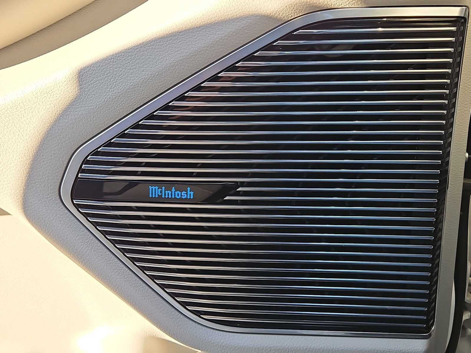 Thumbnail: 2021 Jeep Grand Cherokee L - 32