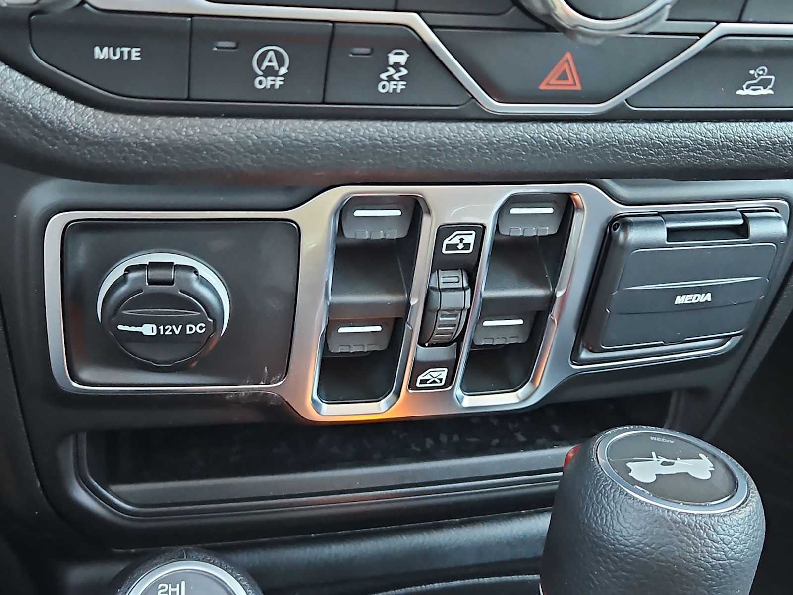 Thumbnail: 2026 Jeep Wrangler - 28