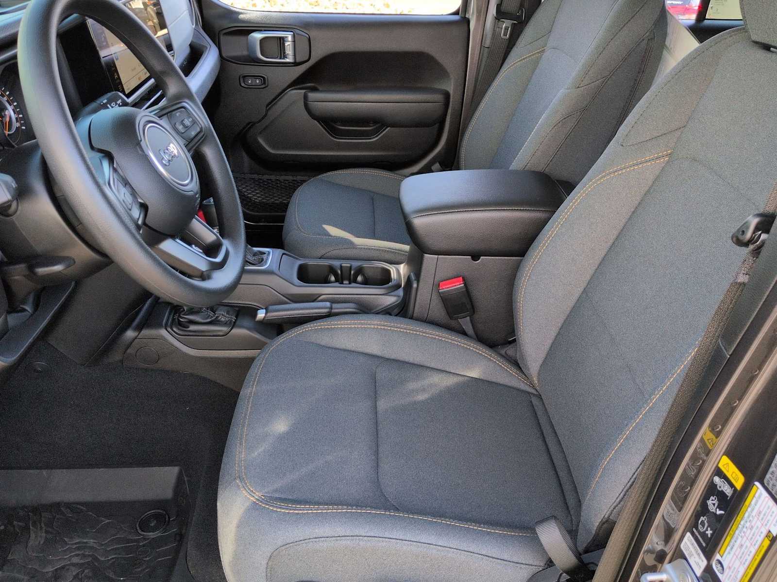 Thumbnail: 2026 Jeep Gladiator - 17