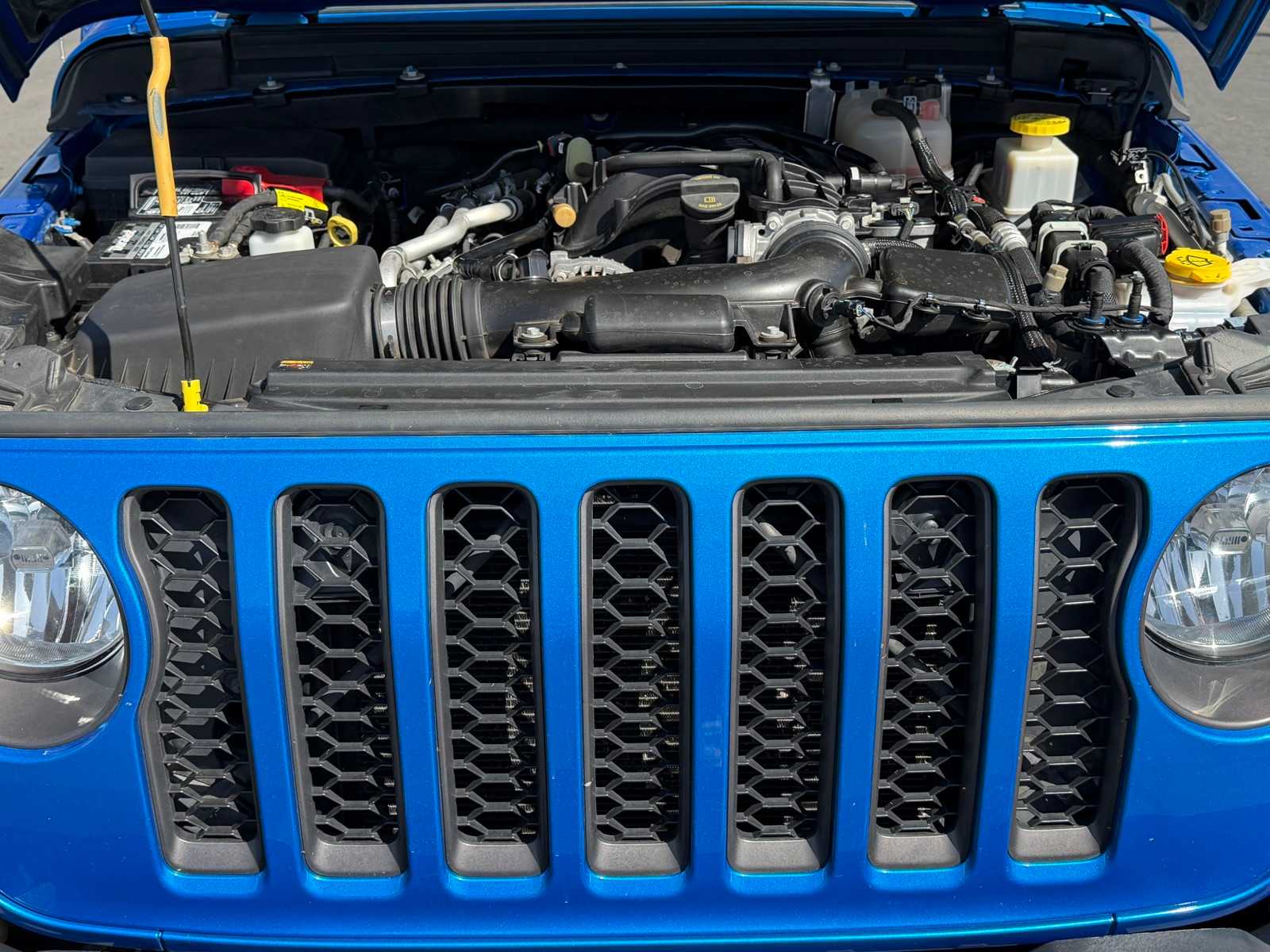 Thumbnail: 2023 Jeep Gladiator - 29
