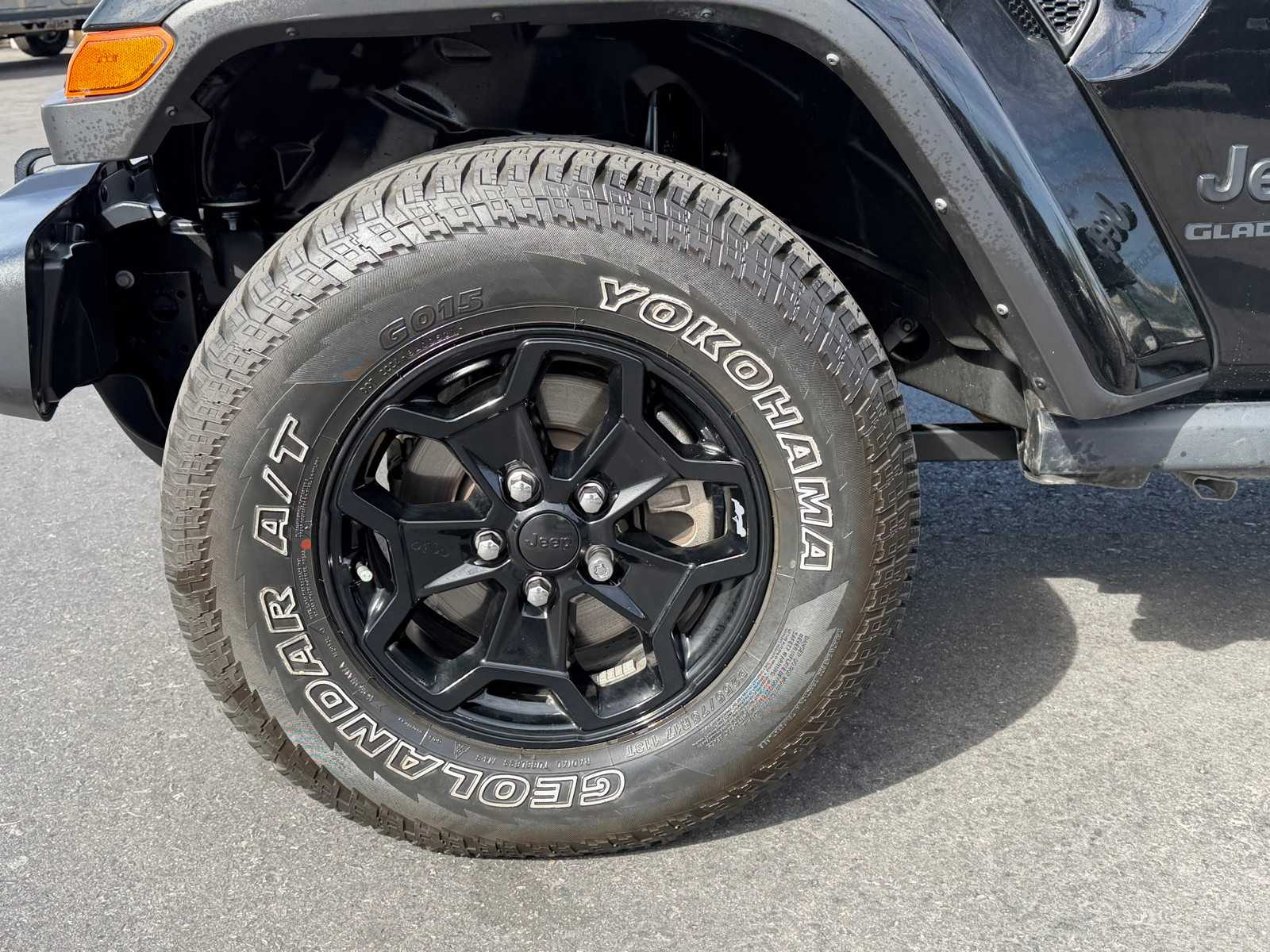 Thumbnail: 2022 Jeep Gladiator - 47