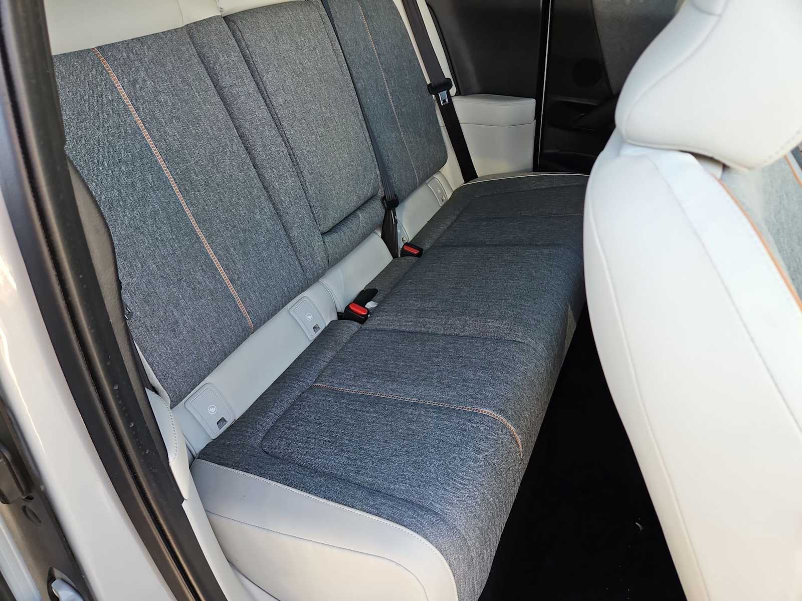 Thumbnail: 2022 Mazda MX-30 - 20