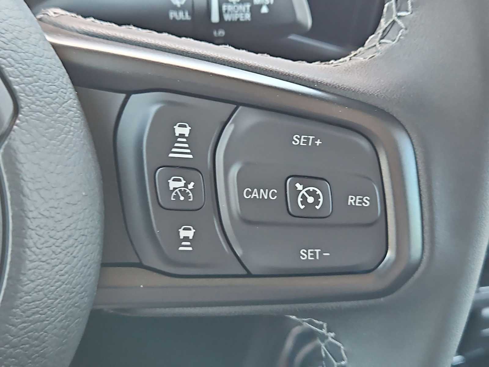 Thumbnail: 2025 Jeep Gladiator - 23