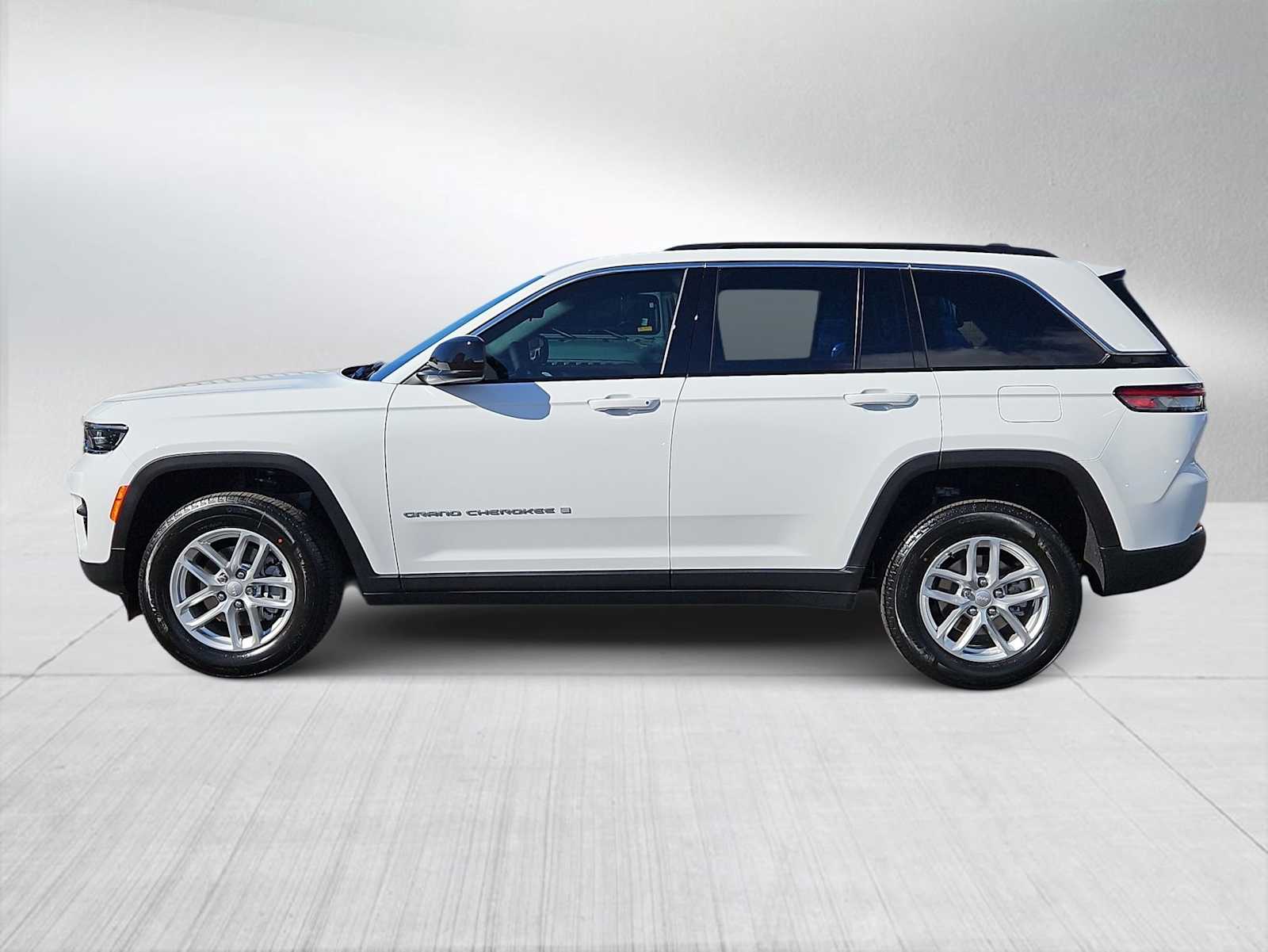 Thumbnail: 2026 Jeep Grand Cherokee - 5