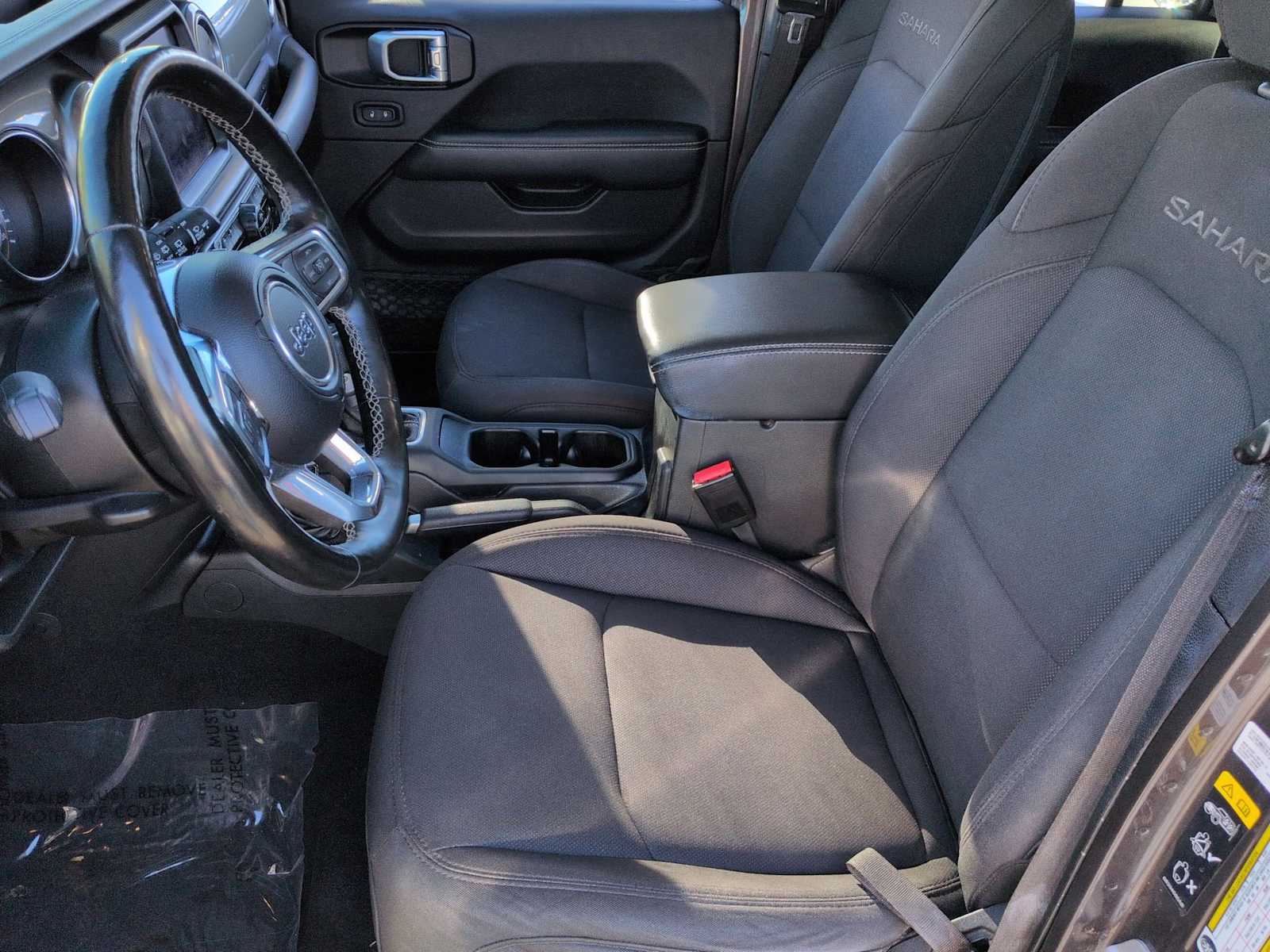 Thumbnail: 2022 Jeep Wrangler - 17