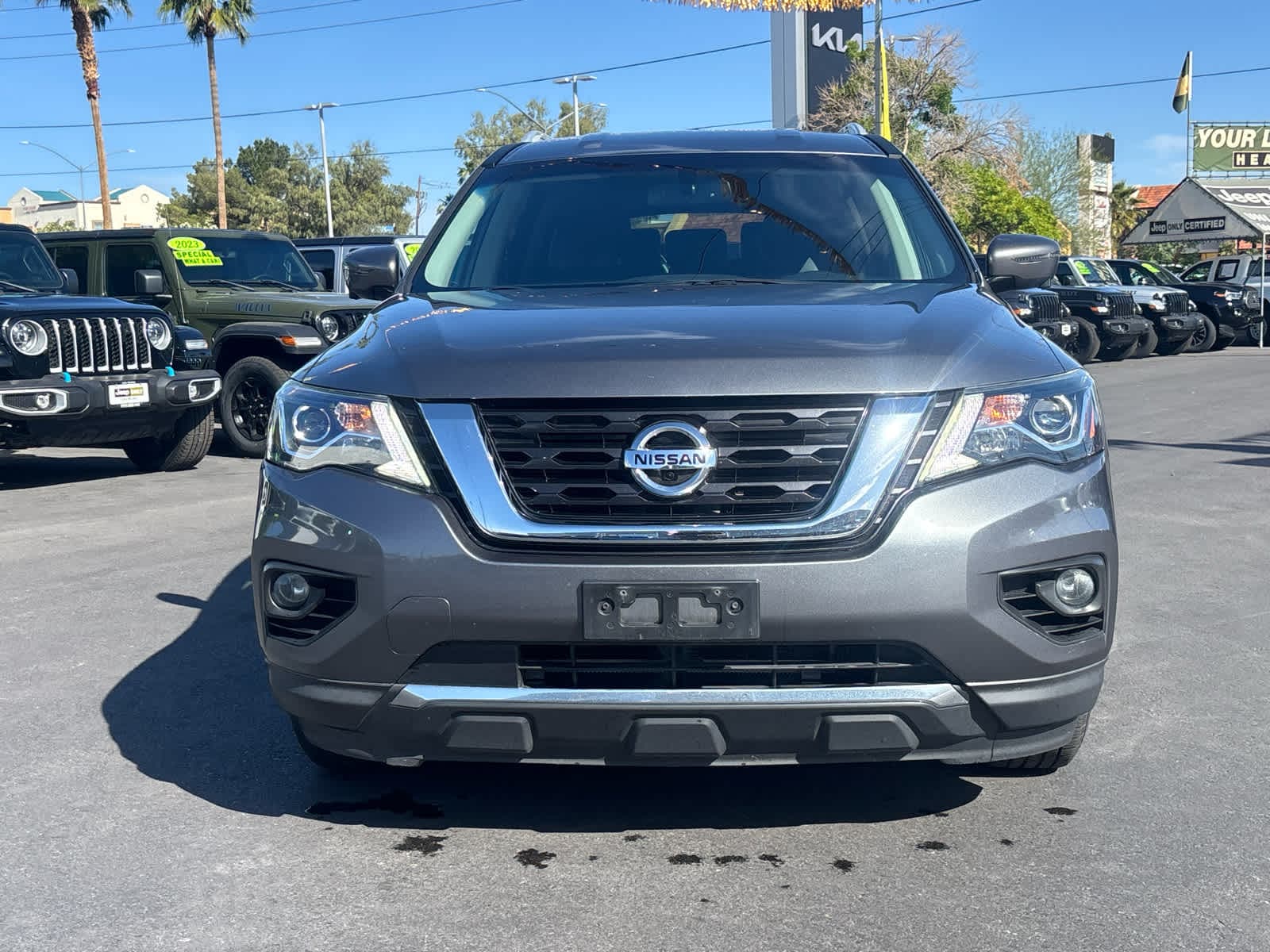 Thumbnail: 2020 Nissan Pathfinder - 2