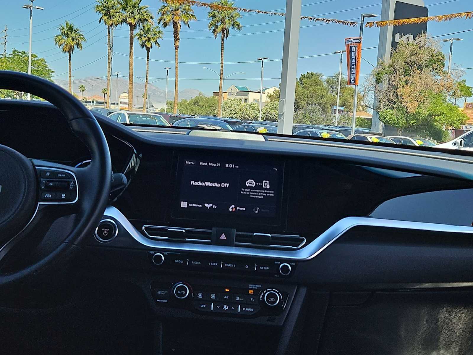 2022 Kia Niro S 25