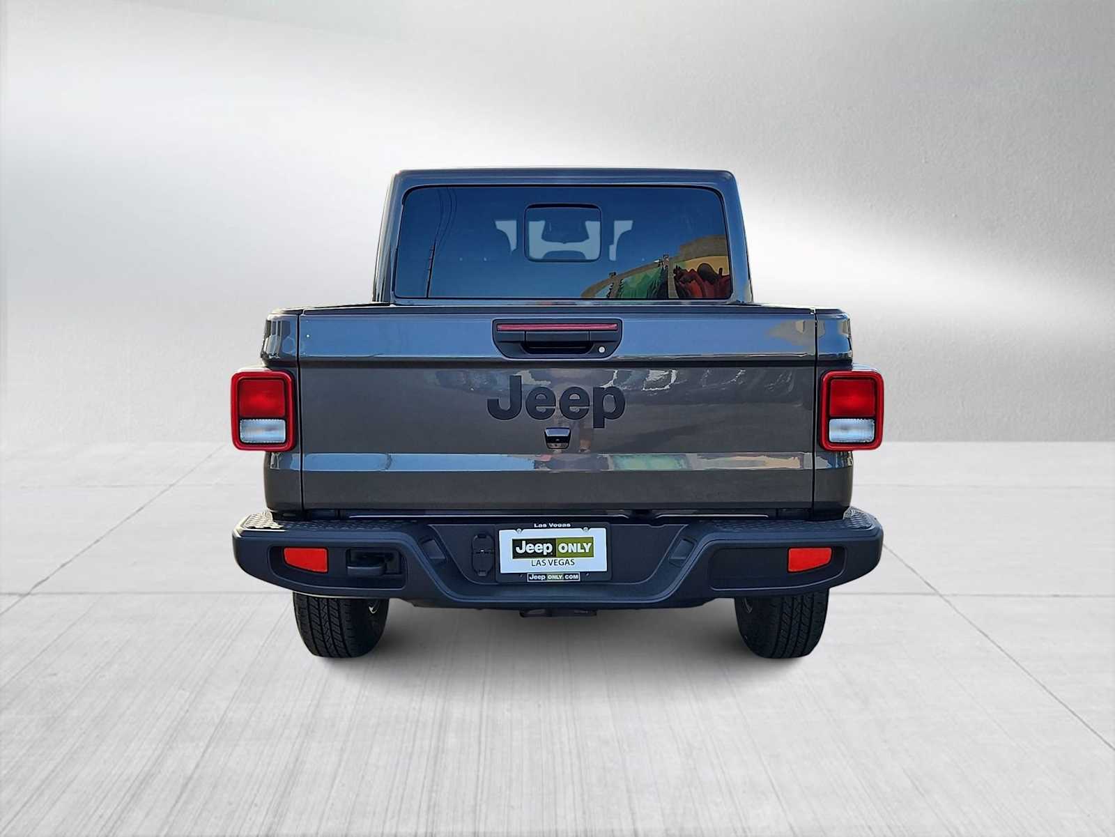 Thumbnail: 2026 Jeep Gladiator - 7