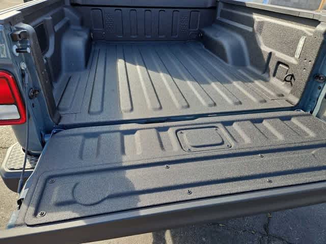 Thumbnail: 2026 Jeep Gladiator - 31