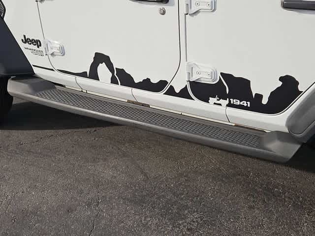 Thumbnail: 2021 Jeep Wrangler - 37