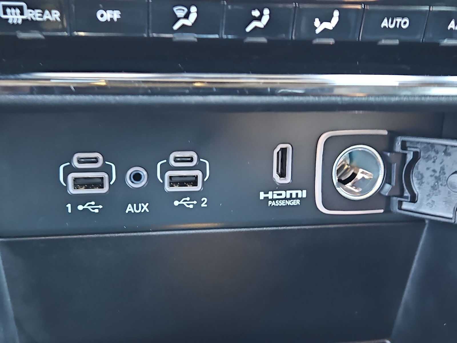 Thumbnail: 2023 Jeep Grand Cherokee - 33