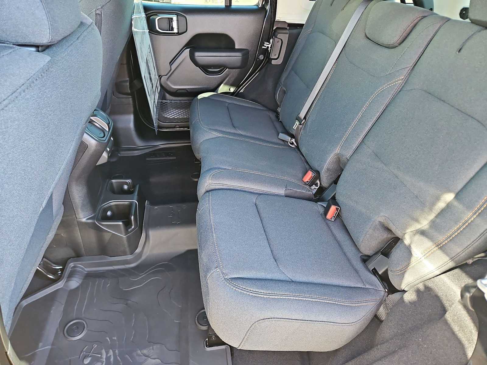 Thumbnail: 2026 Jeep Wrangler - 18