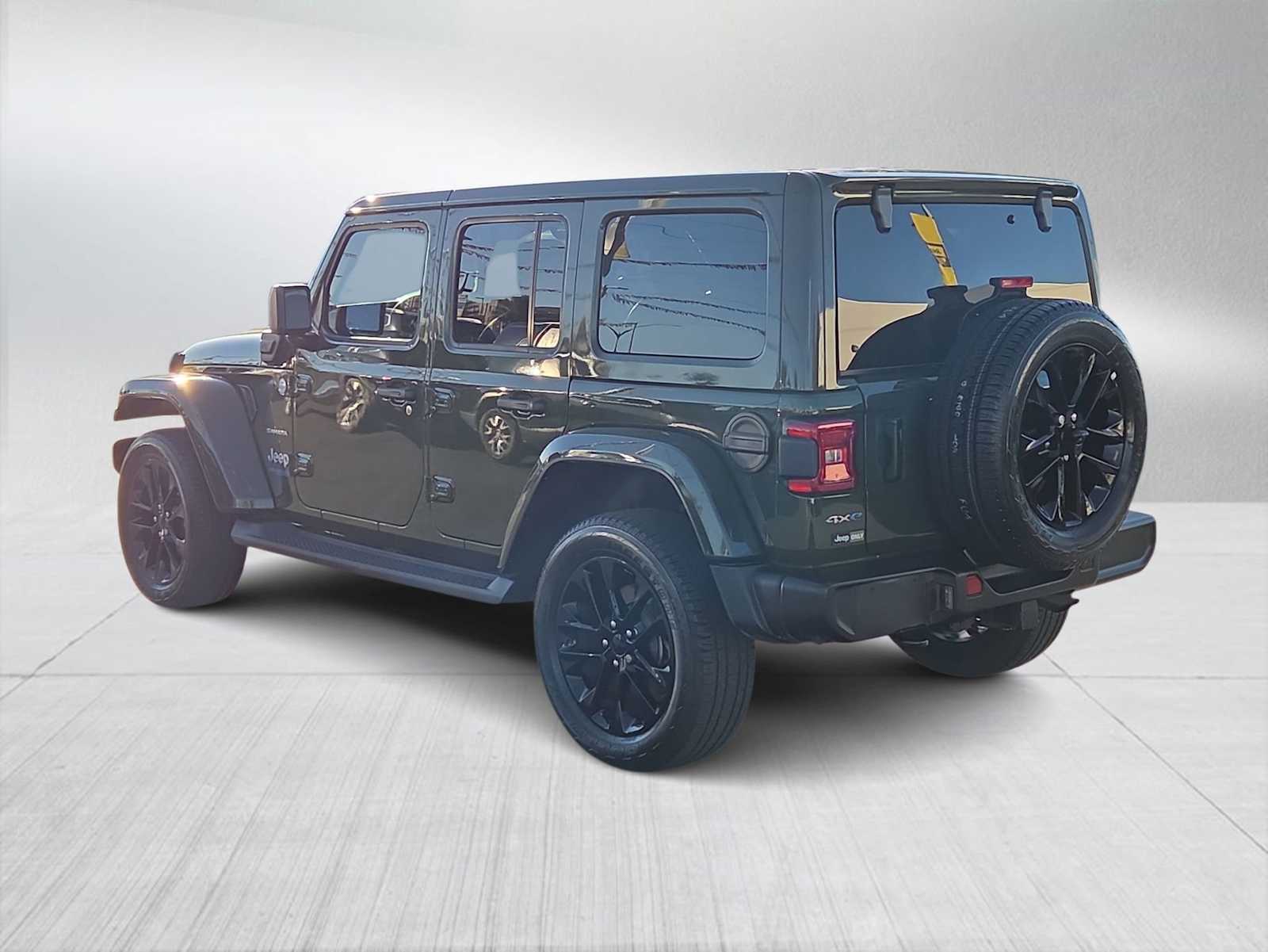 Thumbnail: 2021 Jeep Wrangler - 6