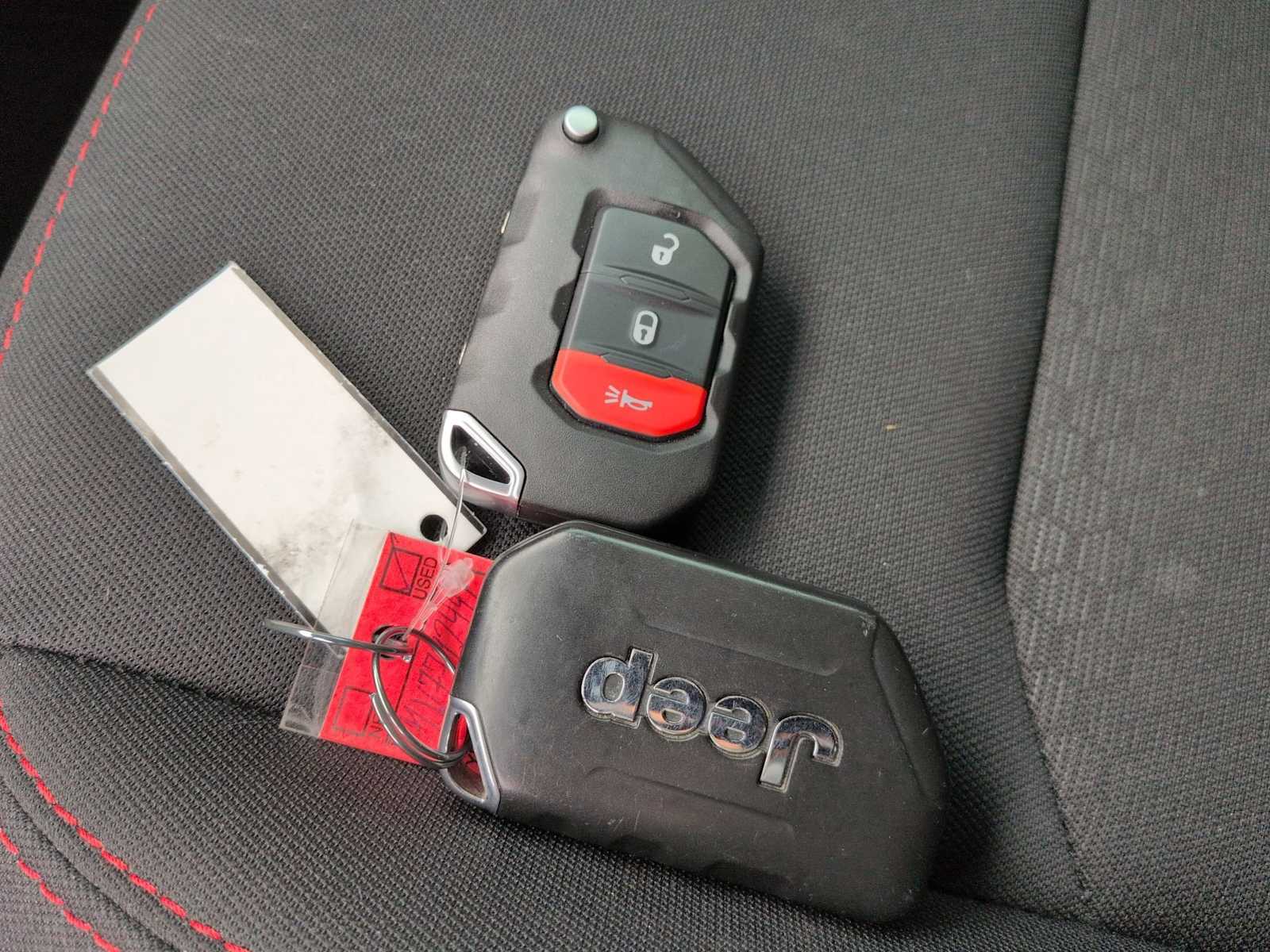 Thumbnail: 2021 Jeep Wrangler - 35