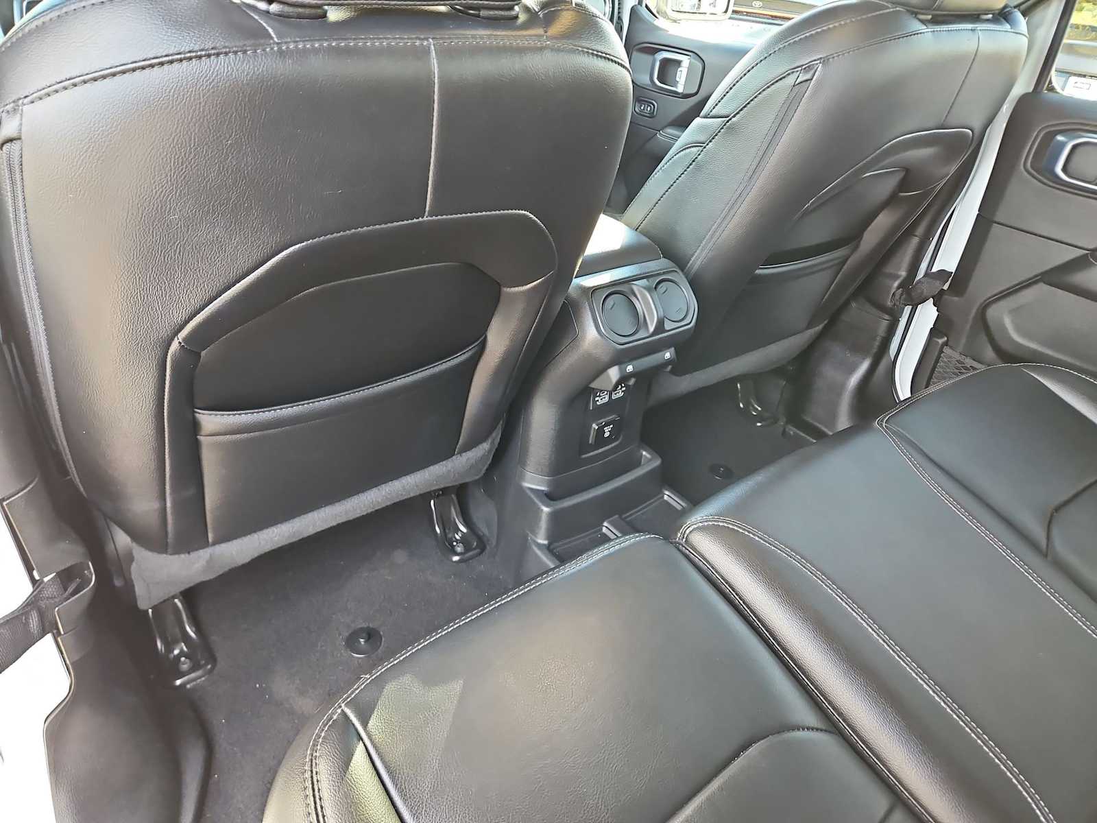 Thumbnail: 2021 Jeep Wrangler - 17