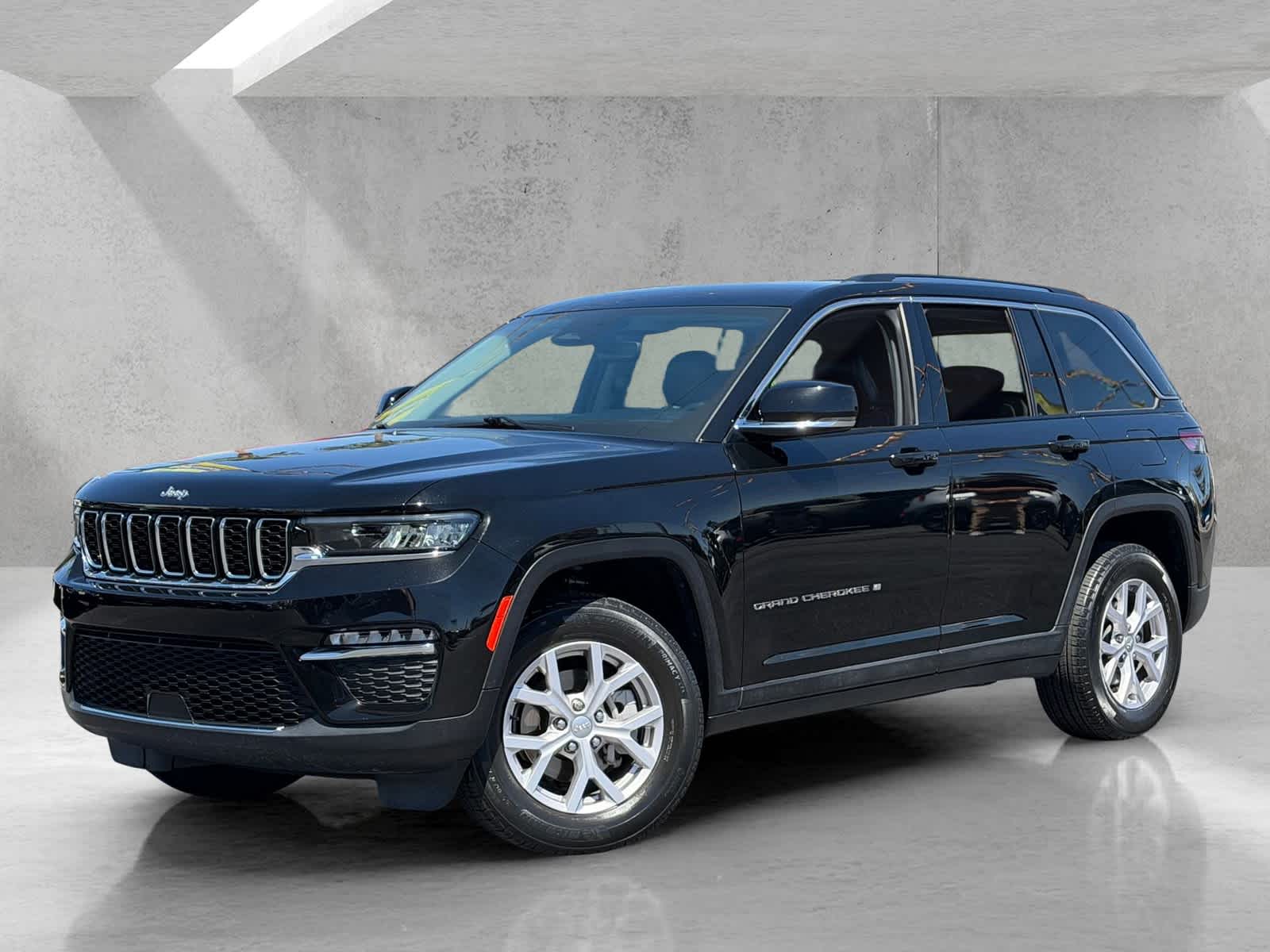2022 Jeep Grand Cherokee Limited 4x4's photo