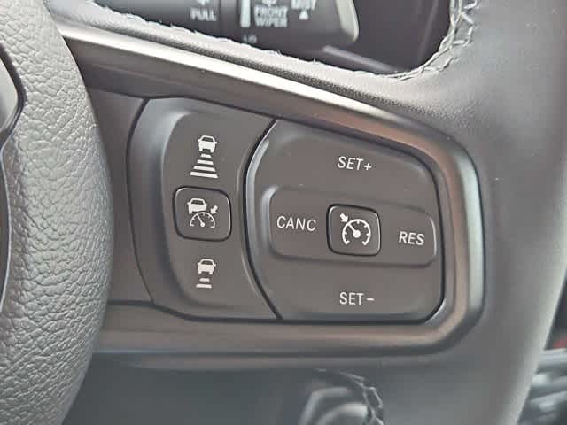Thumbnail: 2026 Jeep Gladiator - 23
