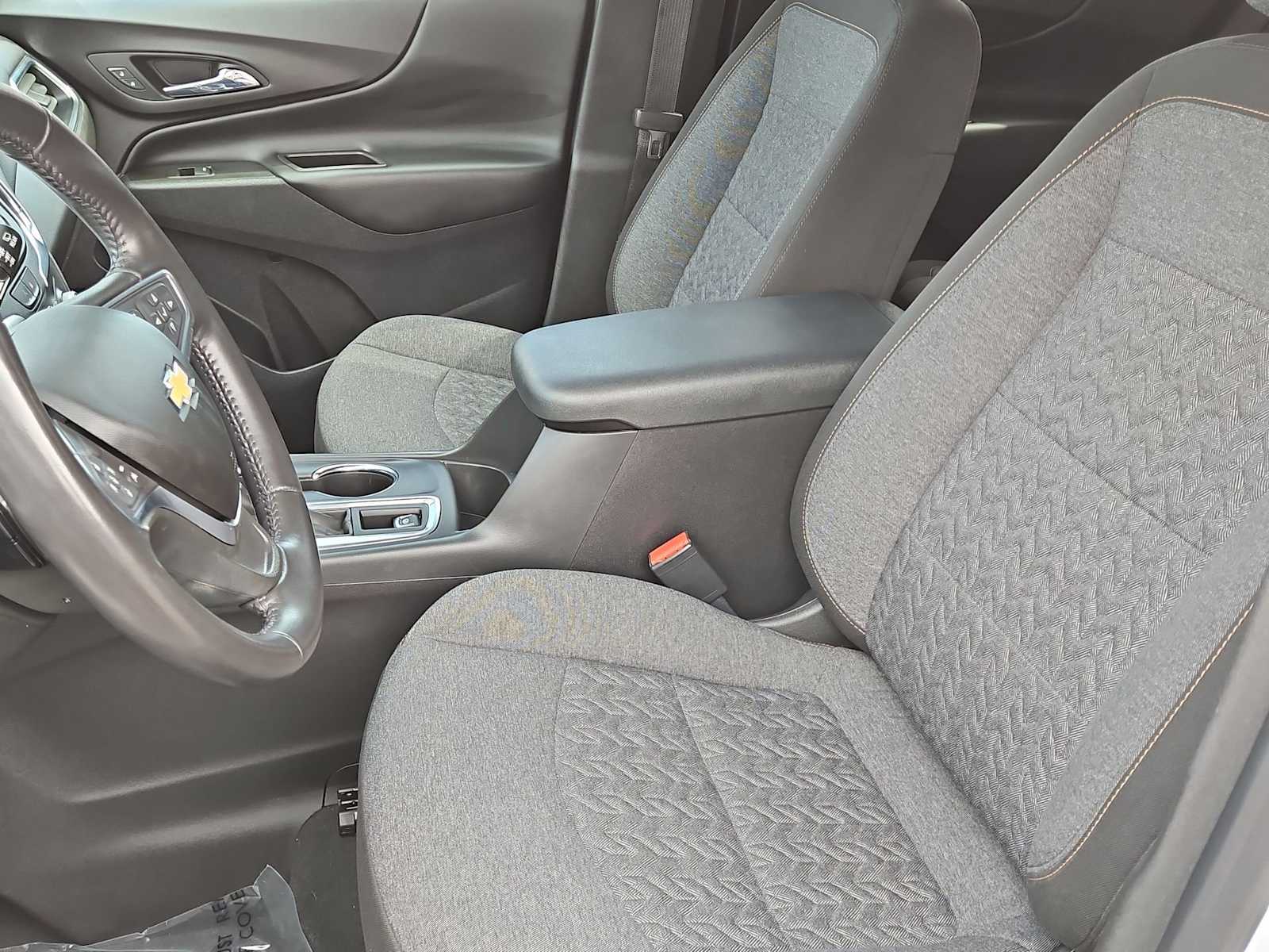 Thumbnail: 2022 Chevrolet Equinox - 15