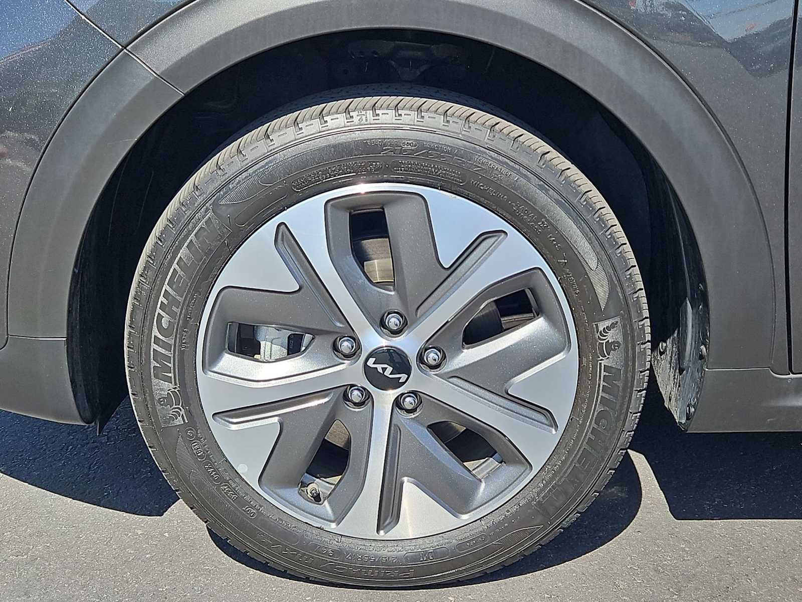 2022 Kia Niro S 12