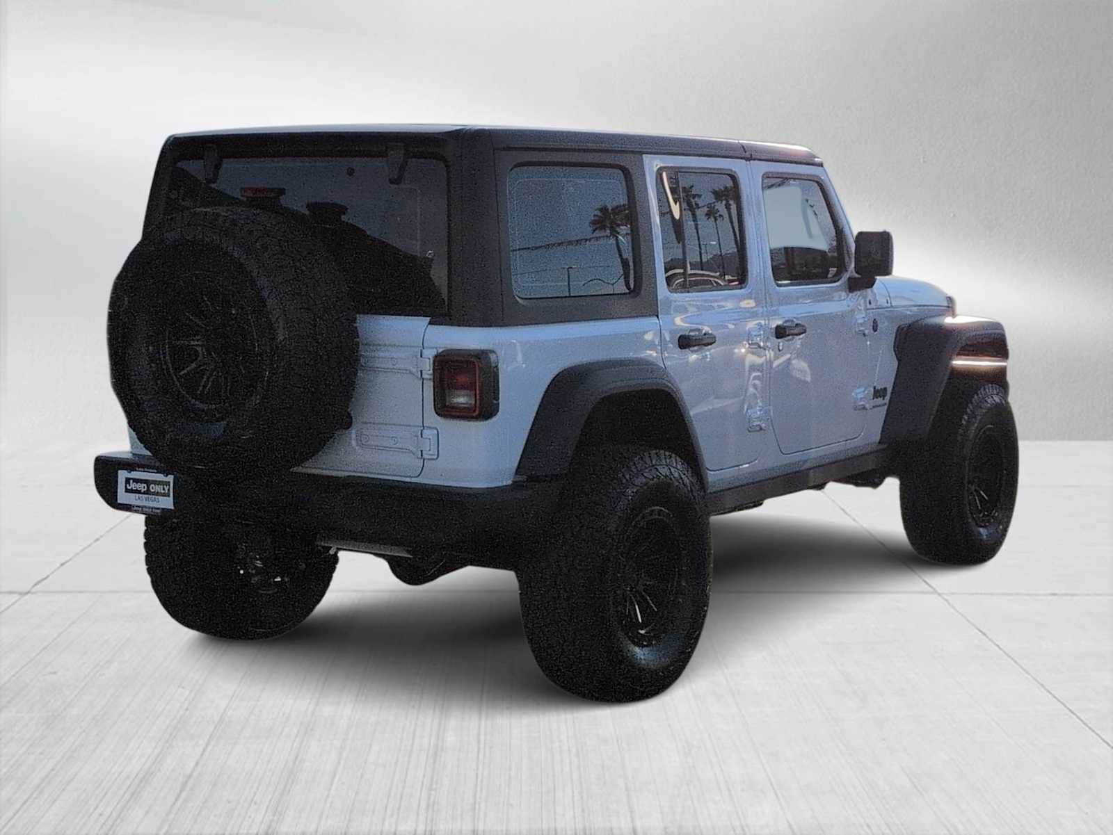 Thumbnail: 2026 Jeep Wrangler - 8