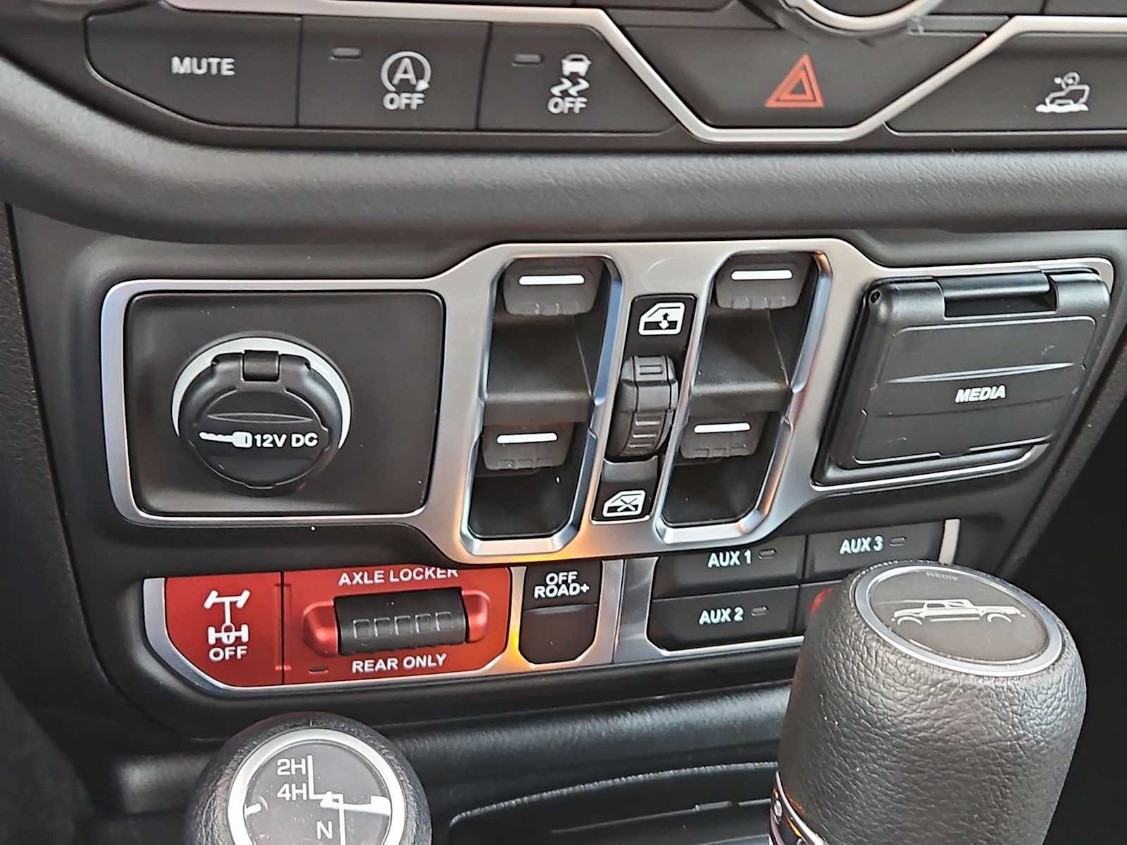 Thumbnail: 2026 Jeep Gladiator - 28