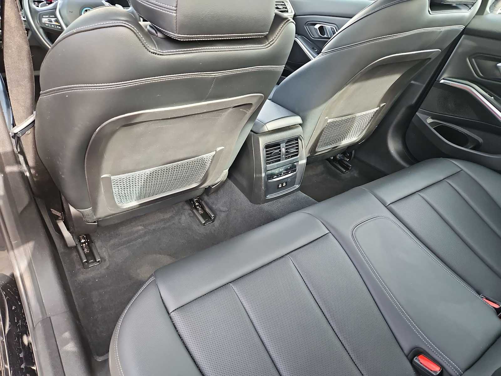 Thumbnail: 2023 BMW 3 Series - 18