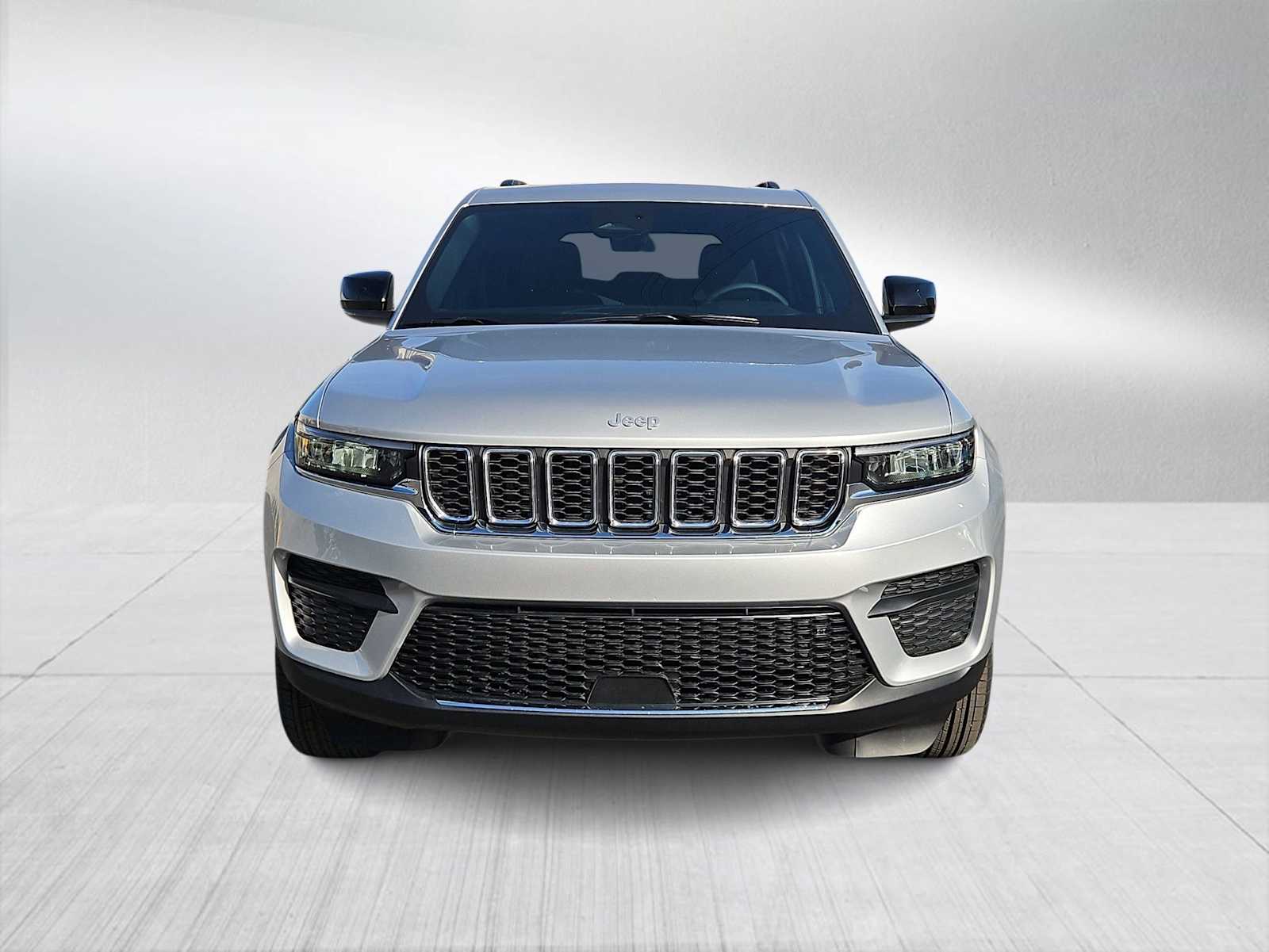 Thumbnail: 2026 Jeep Grand Cherokee - 3