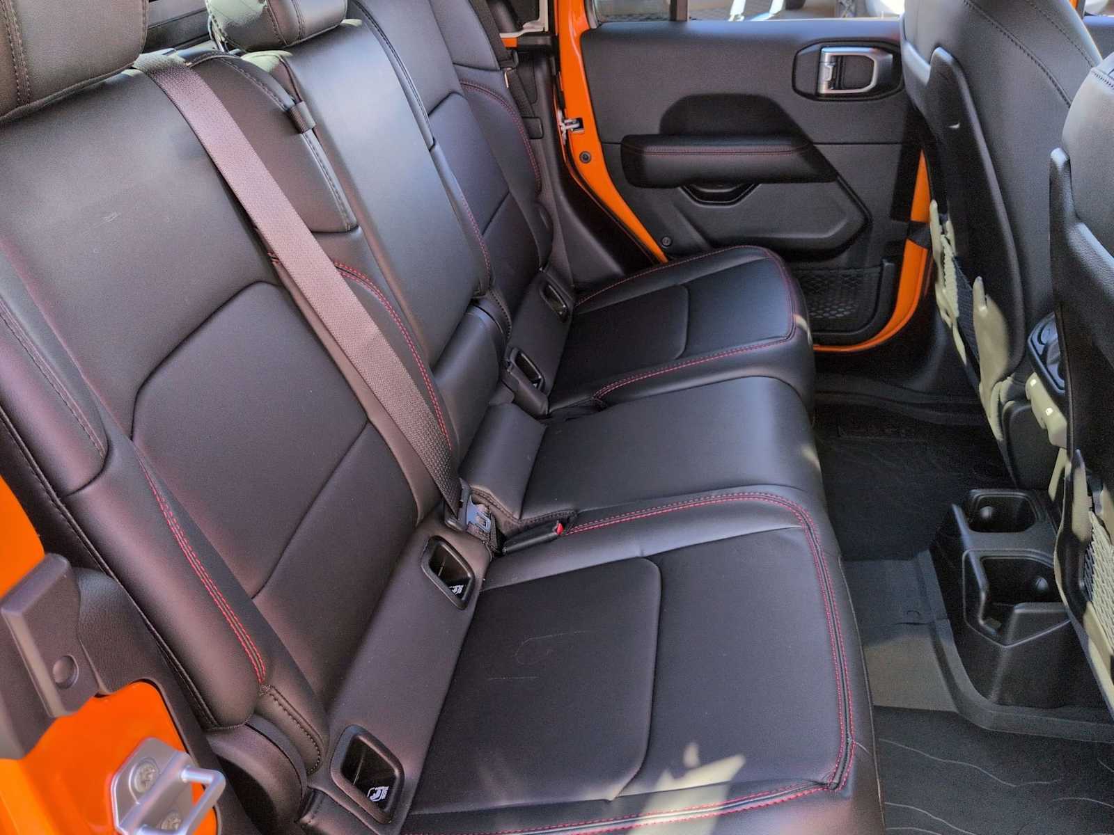 Thumbnail: 2025 Jeep Gladiator - 21