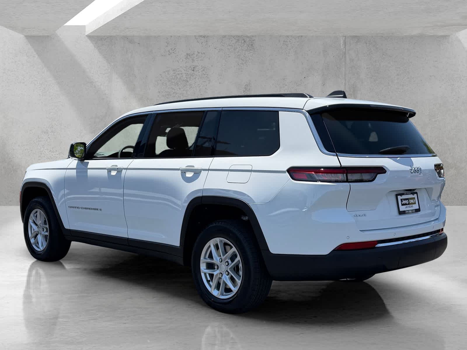Thumbnail: 2026 Jeep Grand Cherokee L - 3