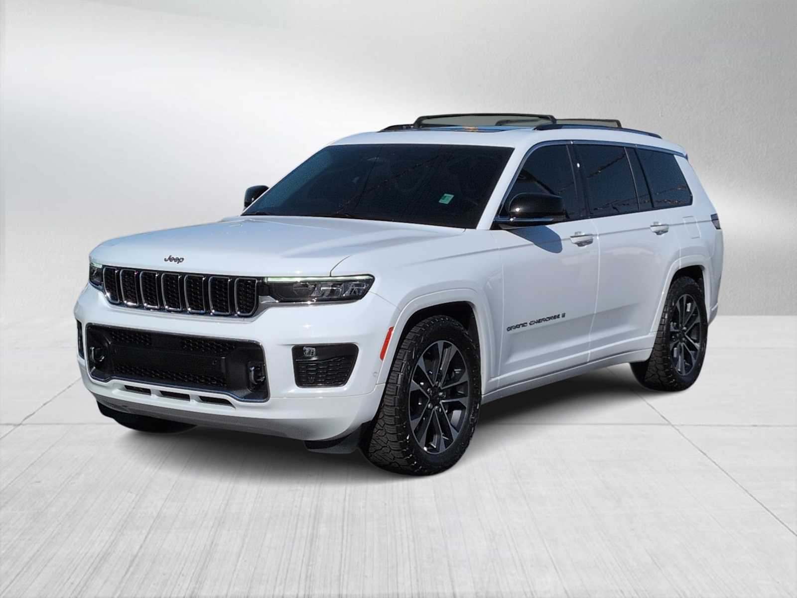 Thumbnail: 2022 Jeep Grand Cherokee L - 4