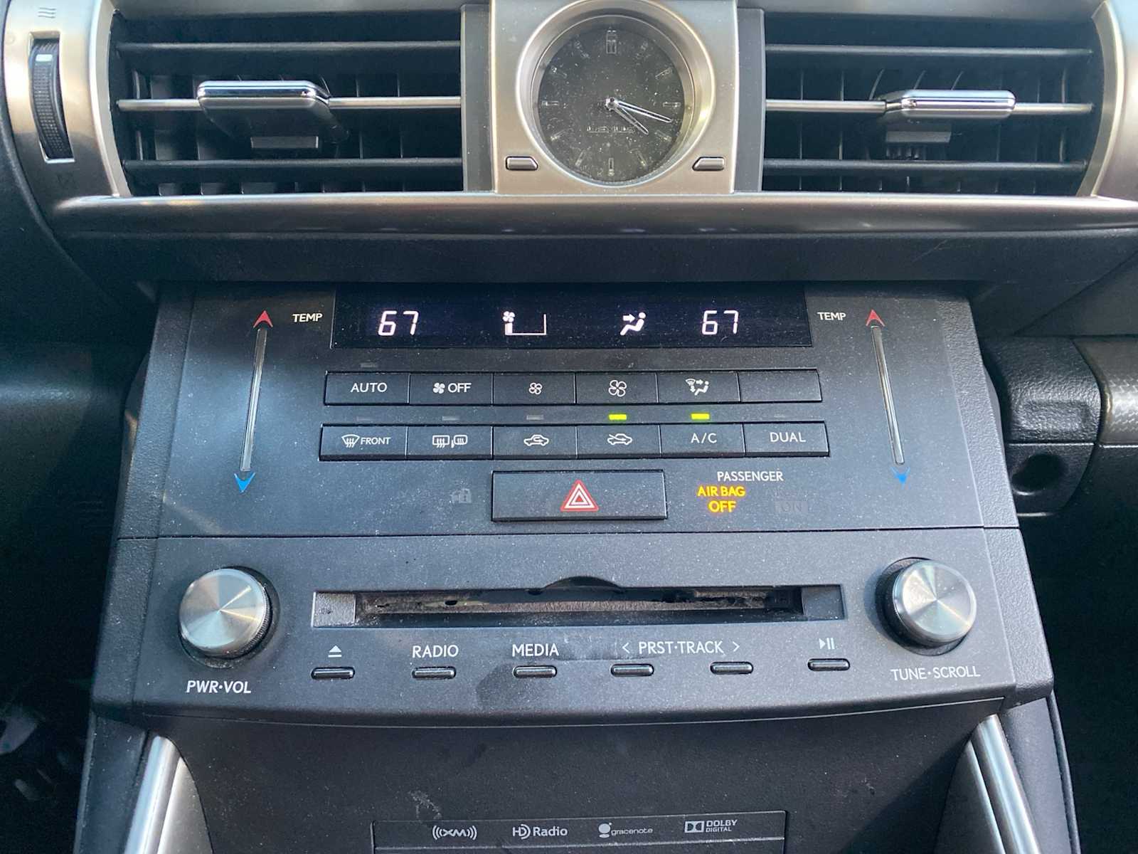 Thumbnail: 2016 Lexus IS - 12