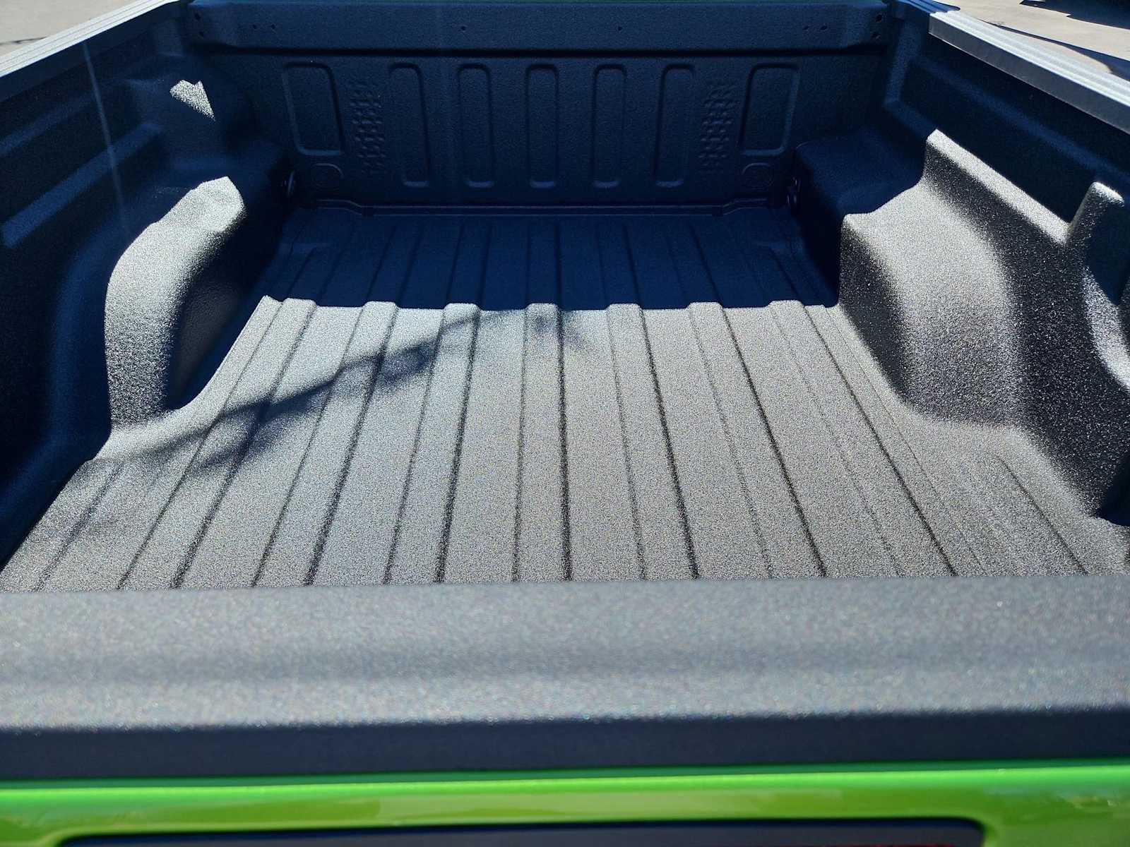 Thumbnail: 2025 Jeep Gladiator - 32