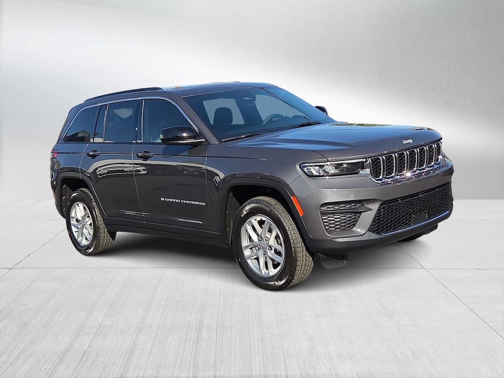 New 2025 Jeep Grand Cherokee LAREDO X 4X4 Sport Utility