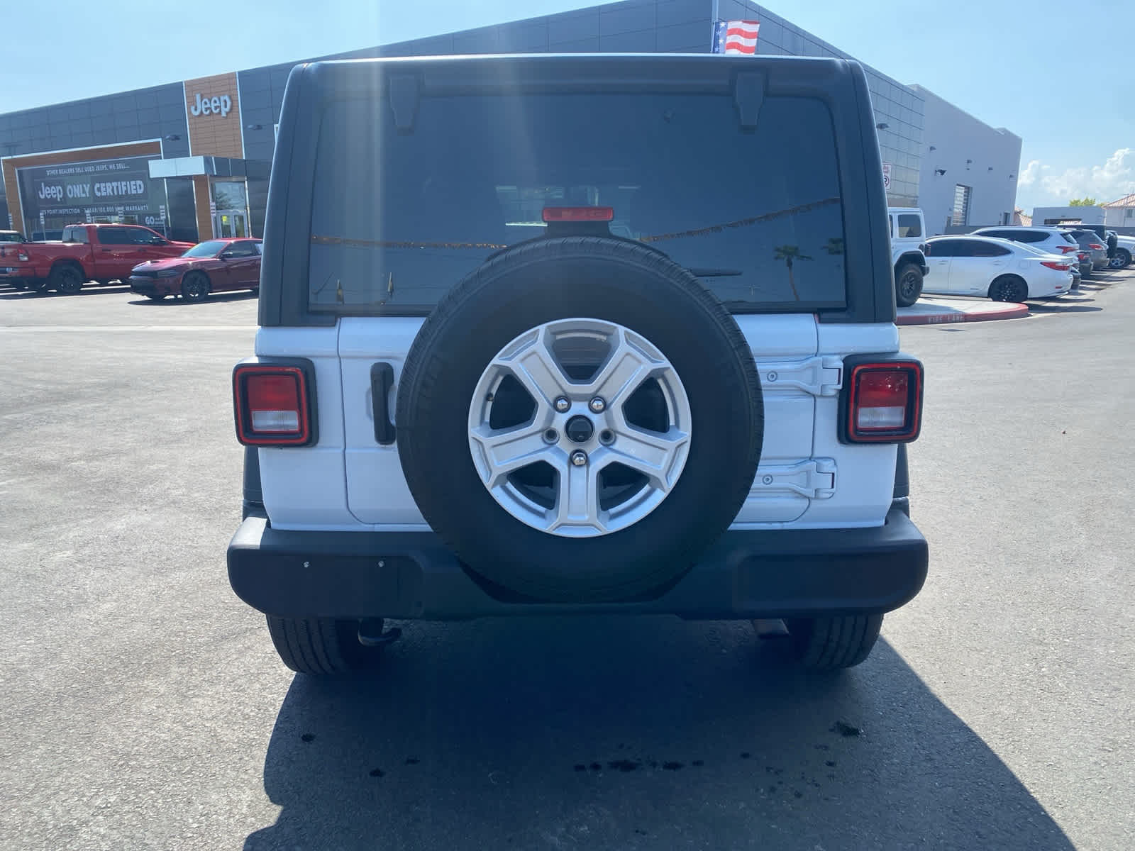 Thumbnail: 2021 Jeep Wrangler - 7