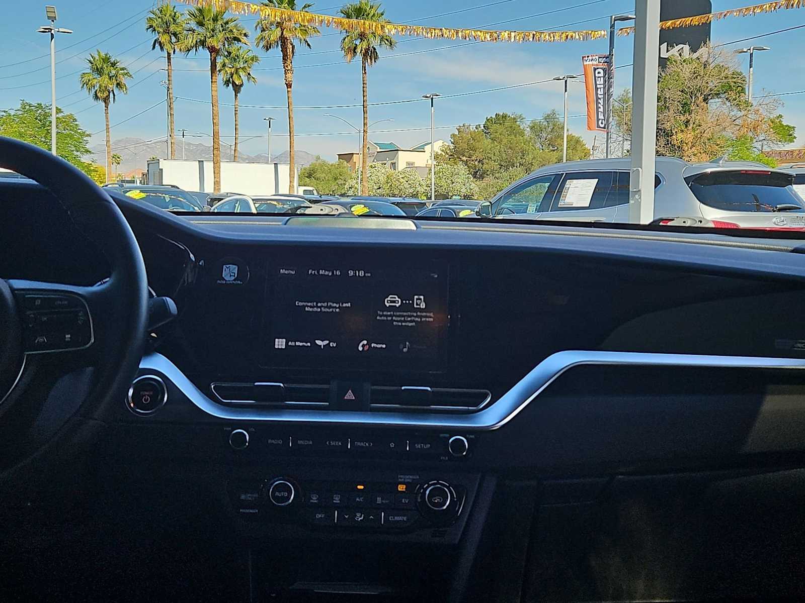 2022 Kia Niro S 26