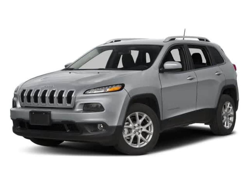 Used 2018 Jeep Cherokee Latitude SUV