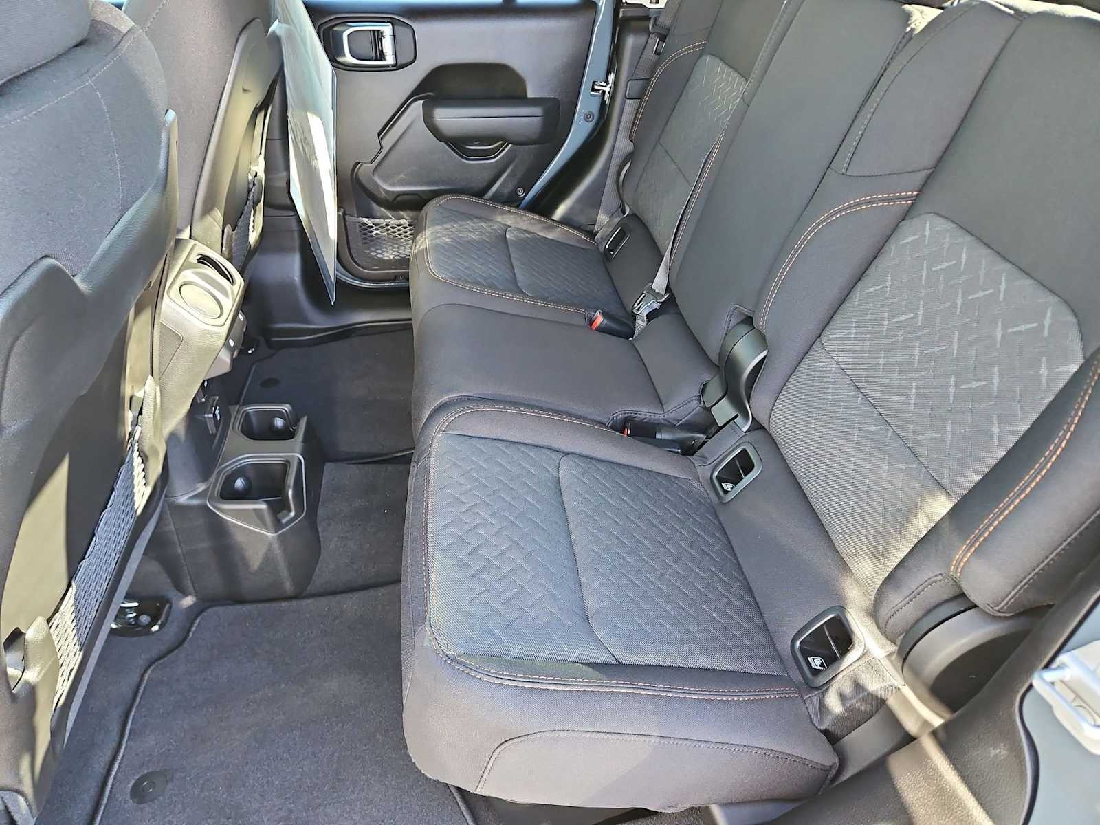 Thumbnail: 2026 Jeep Gladiator - 18