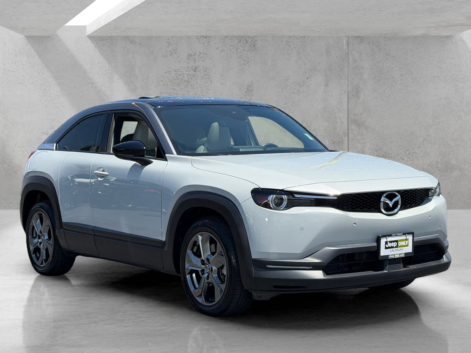 Thumbnail: 2022 Mazda MX-30 - 7